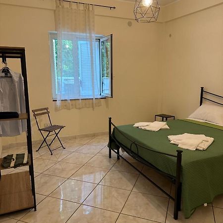 In Famiglia Apartment And Rooms For Pompei, Amalfi, Sorrento And Salerno Sant'Egidio del Monte Albino Екстериор снимка