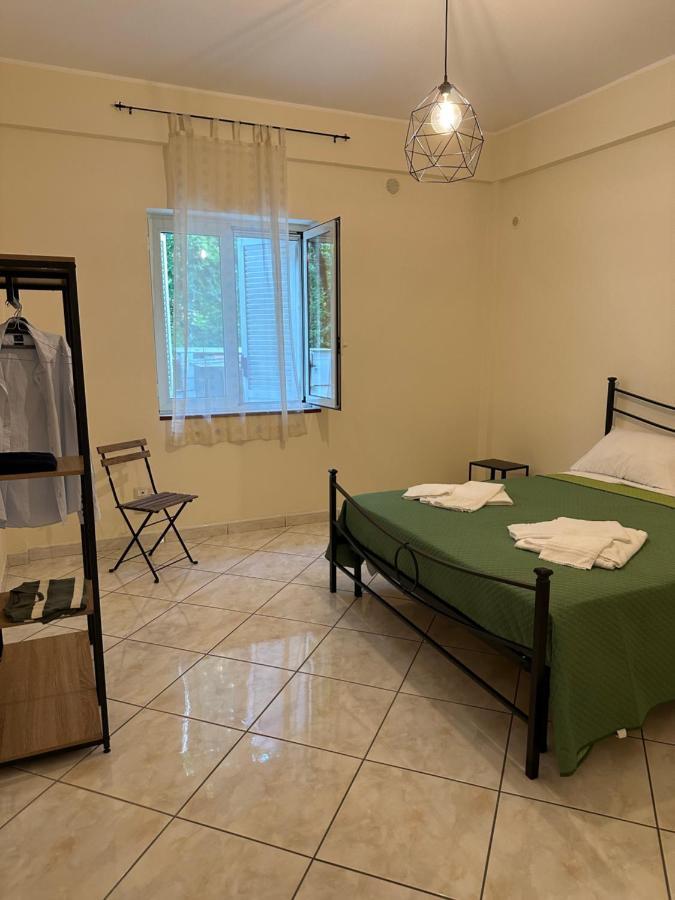 In Famiglia Apartment And Rooms For Pompei, Amalfi, Sorrento And Salerno Sant'Egidio del Monte Albino Екстериор снимка